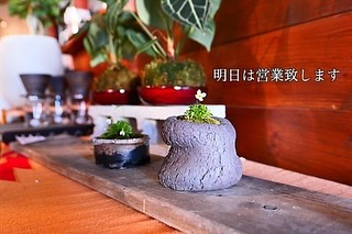 「KI to KI -器と木-」イベント開催、Green&Red racineとCOFFEE BAR AAで特別展示と販売